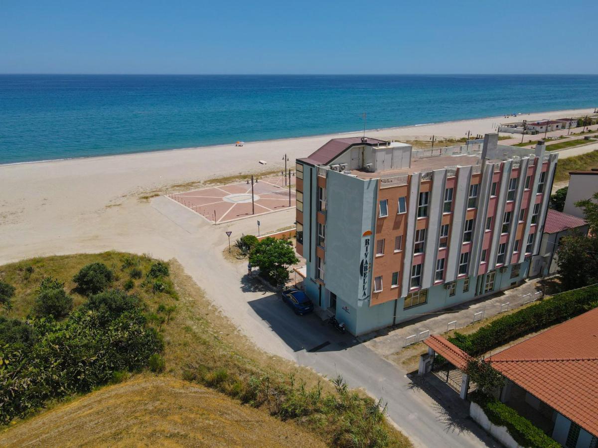דאבולי Hotel Rivabella מראה חיצוני תמונה