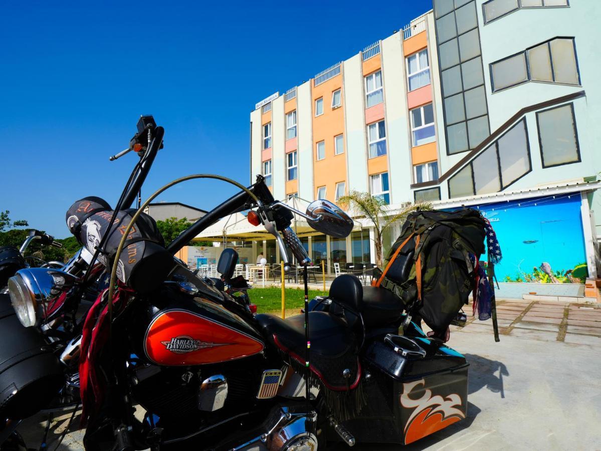 דאבולי Hotel Rivabella מראה חיצוני תמונה