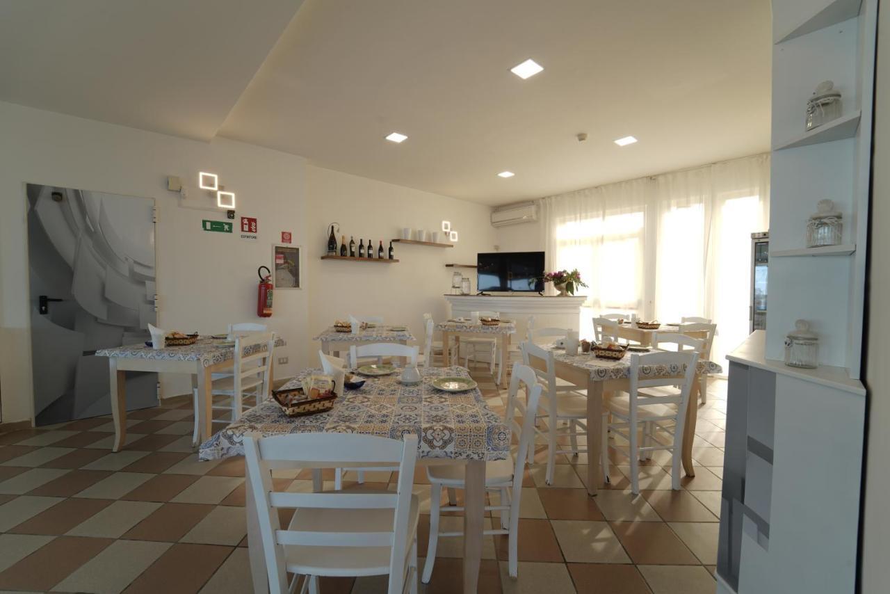 דאבולי Hotel Rivabella מראה חיצוני תמונה