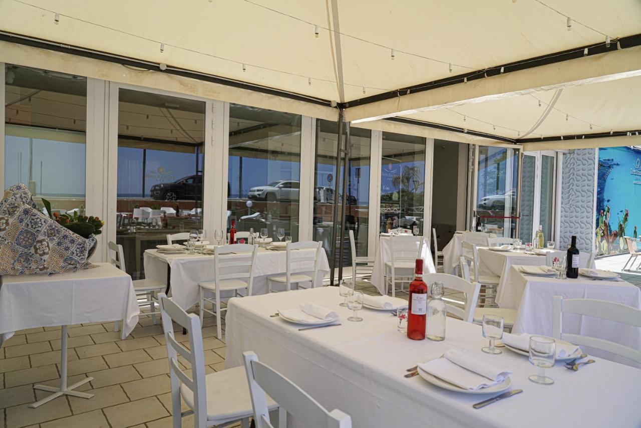 דאבולי Hotel Rivabella מראה חיצוני תמונה