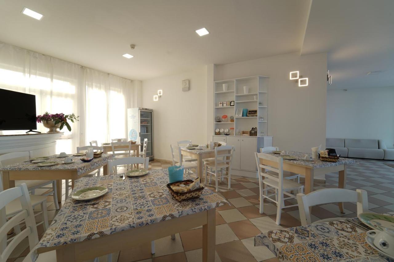 דאבולי Hotel Rivabella מראה חיצוני תמונה